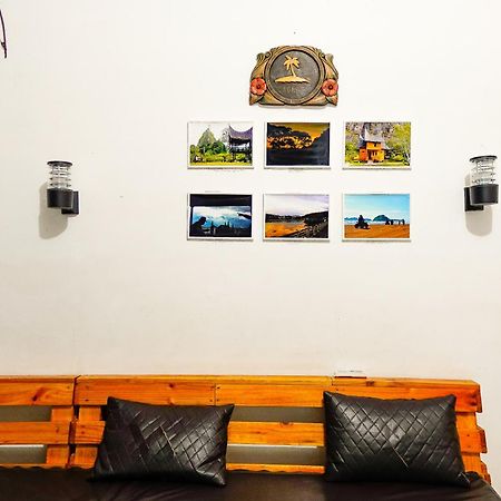 Kokos Hostel Padang City 외부 사진