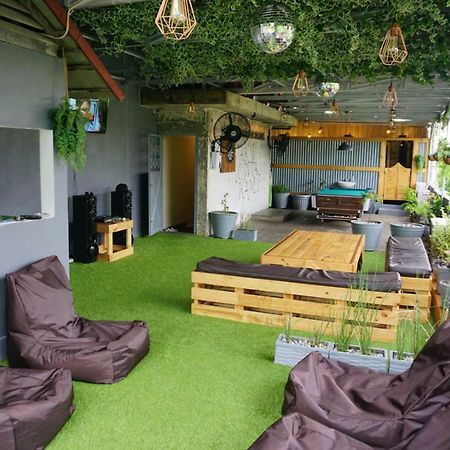Kokos Hostel Padang City 외부 사진