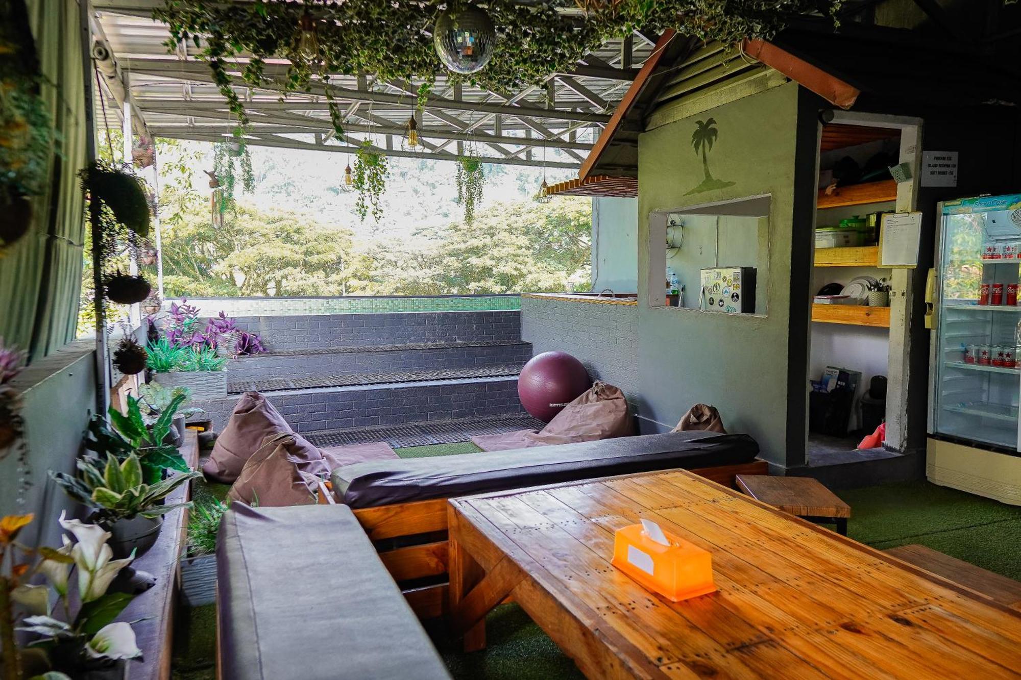 Kokos Hostel Padang City 외부 사진