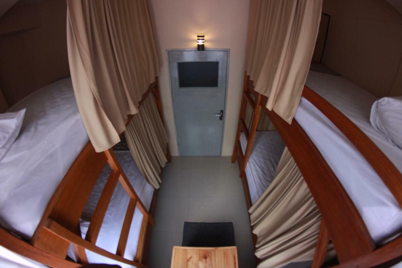 Kokos Hostel Padang City 외부 사진
